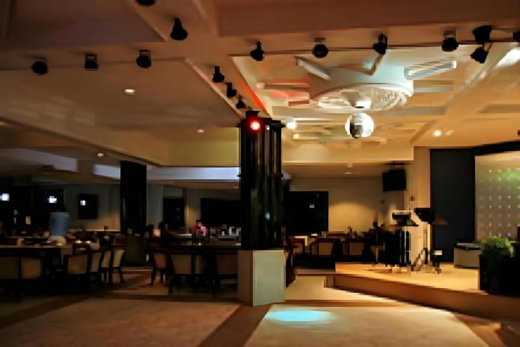 Bangsaen Villa Hotel Extérieur photo
